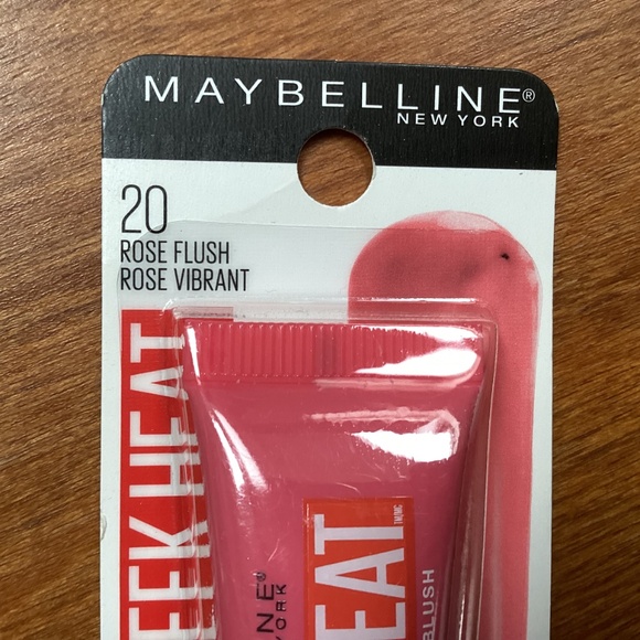 Maybelline Cheek Heat Rose Flush Rose Vibrant 20 New Sealed 0.27 fl oz - Picture 4 of 6